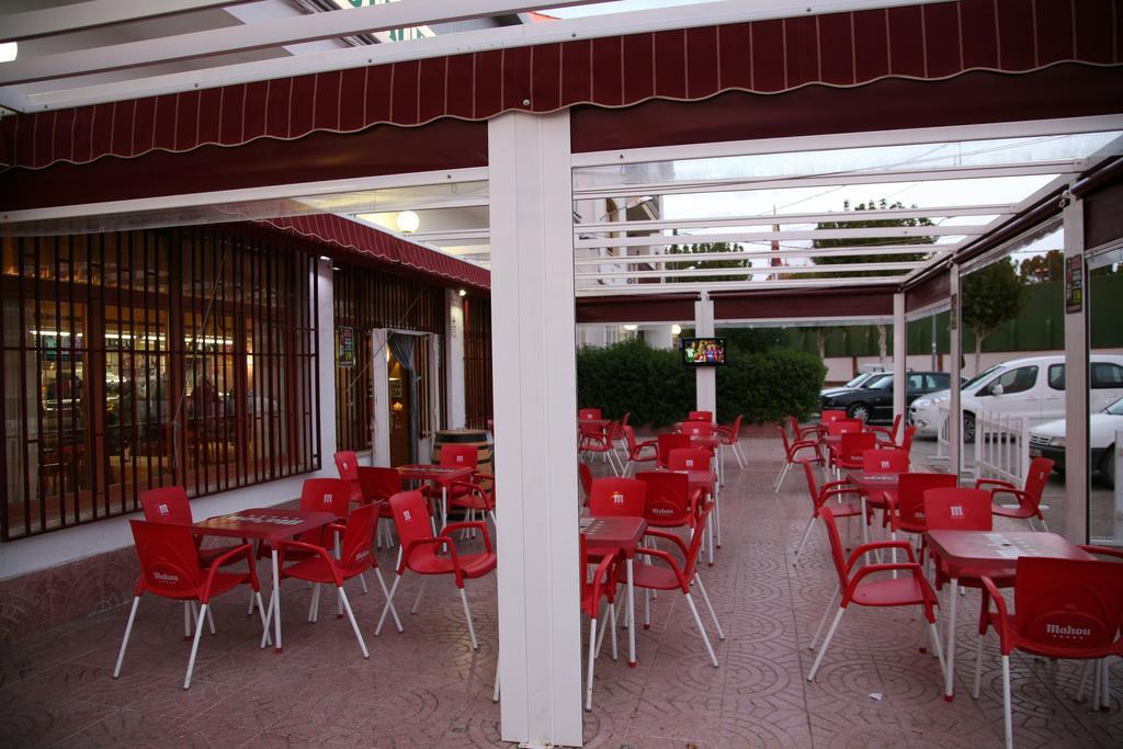 Hostal Santa Barbara Socuéllamos Εξωτερικό φωτογραφία